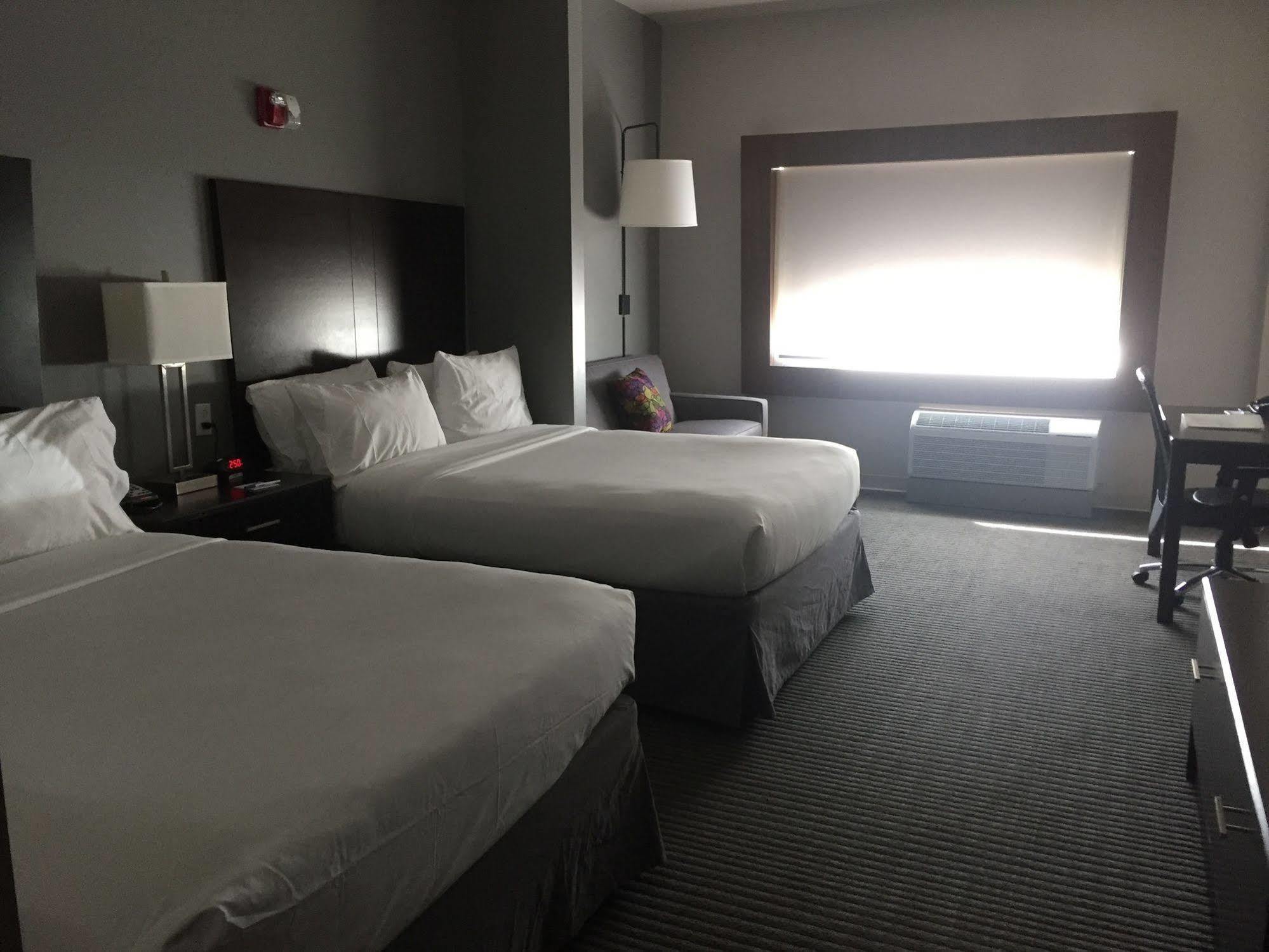 Holiday Inn Express And Suites Tahlequah By Ihg Buitenkant foto